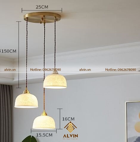 Đèn thả chất liệu gốm cổ điển, hoa văn tinh sảo
